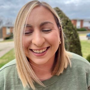 Meet your Posher, Natalie